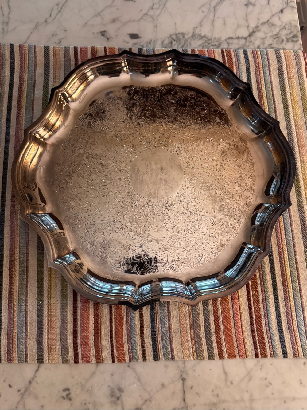 Oneida chippendale style platter, 12 inches, like new